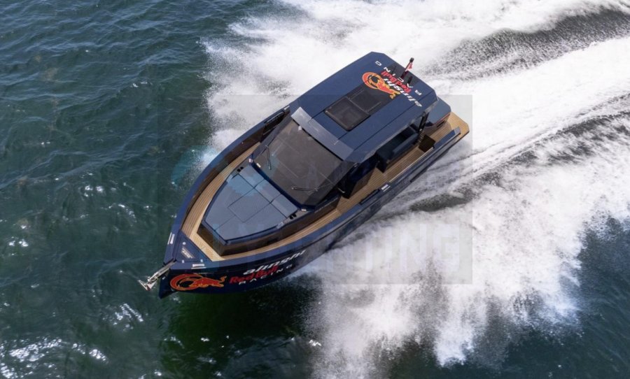 DE ANTONIO YACHTS D37 - 2