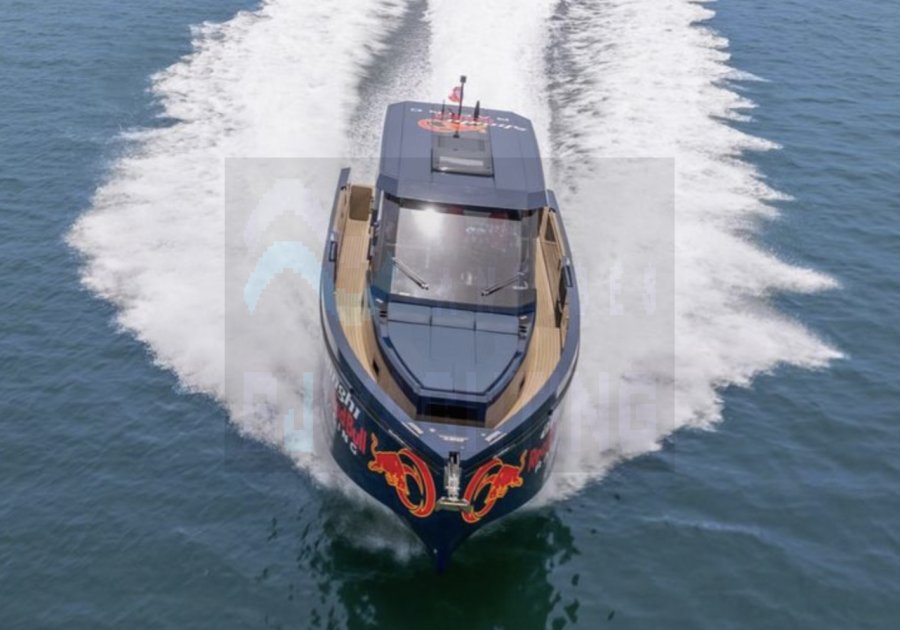 DE ANTONIO YACHTS D37 - 4