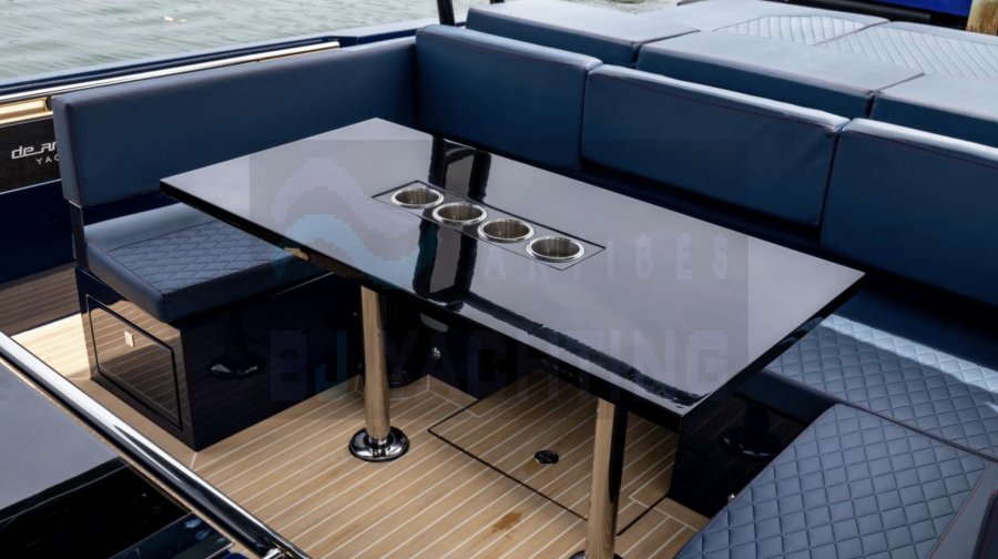 DE ANTONIO YACHTS D37 - 20