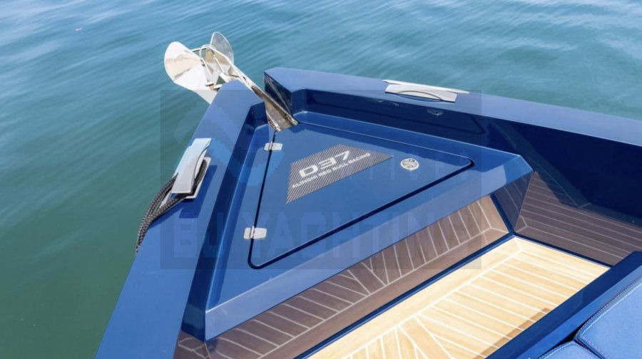 DE ANTONIO YACHTS D37 - 31