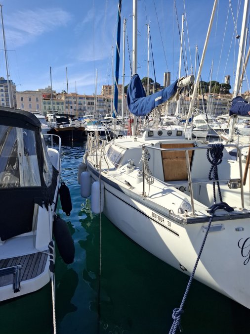 DUFOUR 31 - 21