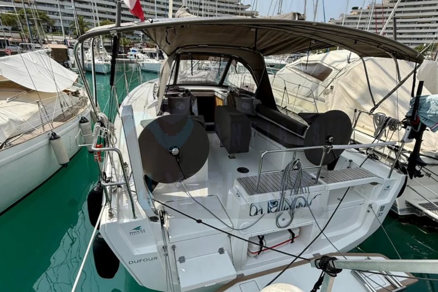 Dufour 37