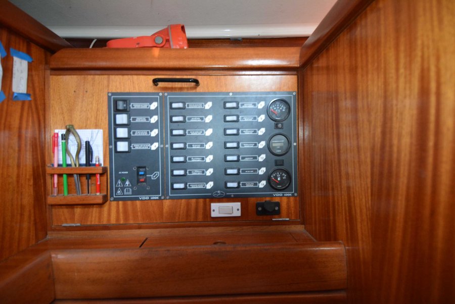 DUFOUR 38 CLASSIC - 8