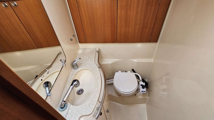 DUFOUR 44 PERFORMANCE - 11