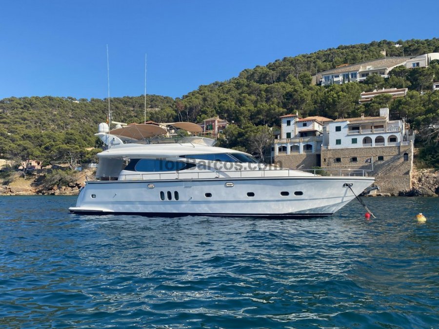 Elegance Yachts 64