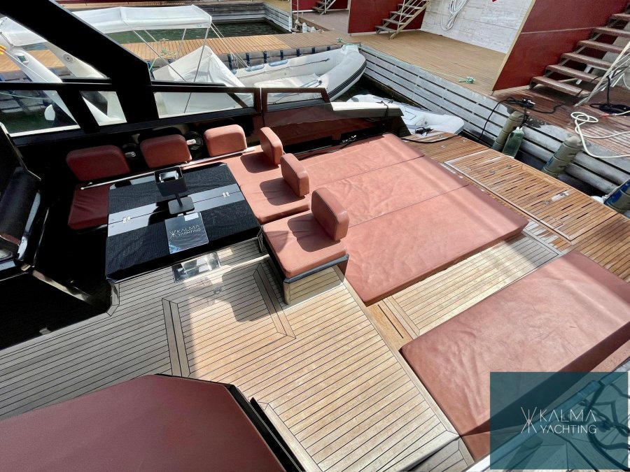 EVO YACHTS R4 - 9