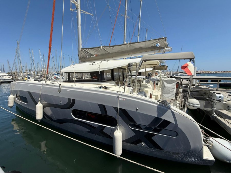 EXCESS CATAMARANS 11 - 2