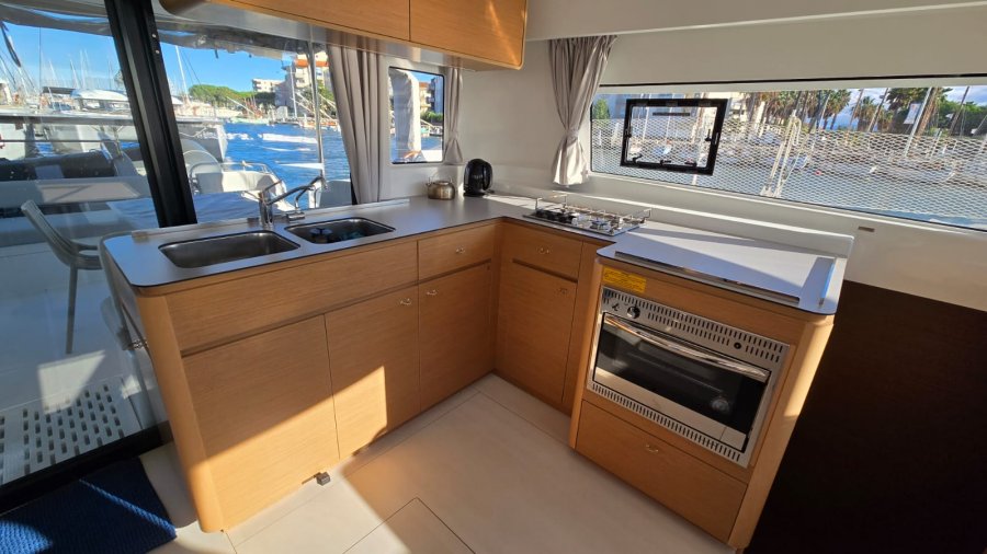EXCESS CATAMARANS 14 - 25