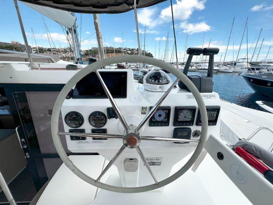 FOUNTAINE PAJOT HELIA 44 MAESTRO - 17