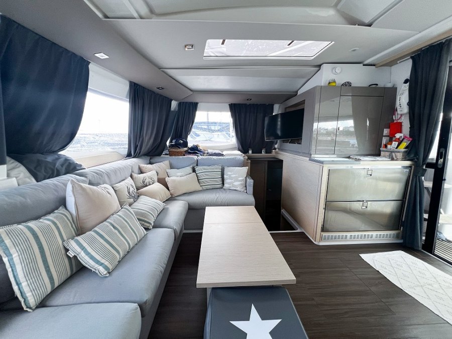FOUNTAINE PAJOT HELIA 44 MAESTRO - 22