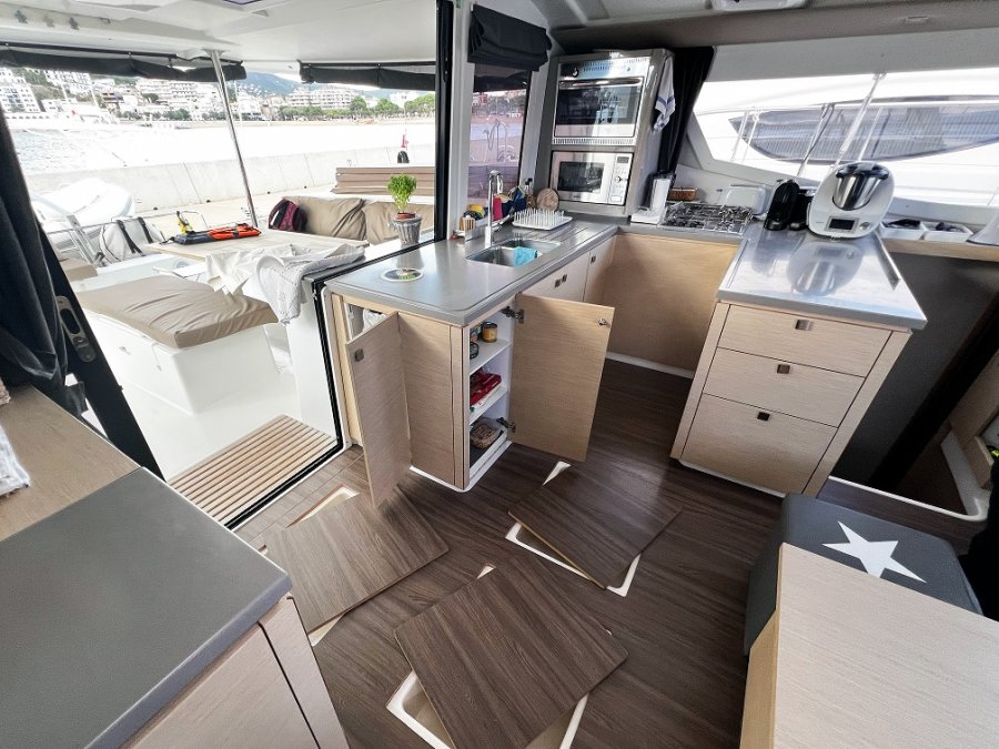 FOUNTAINE PAJOT HELIA 44 MAESTRO - 26