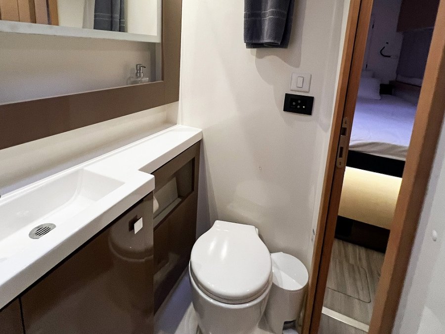 FOUNTAINE PAJOT HELIA 44 MAESTRO - 47