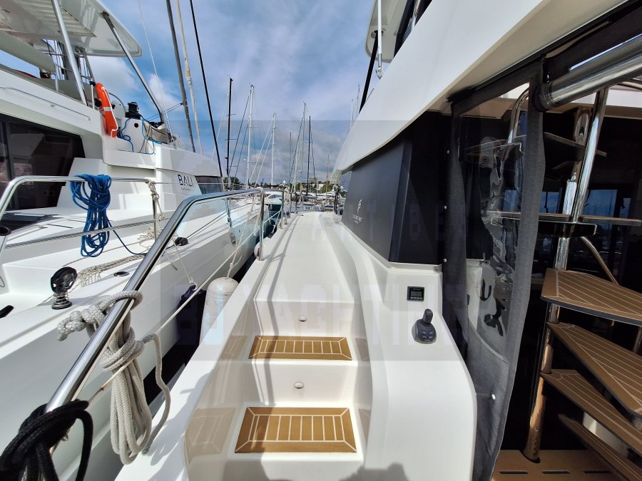 FOUNTAINE PAJOT MY 6 - 4