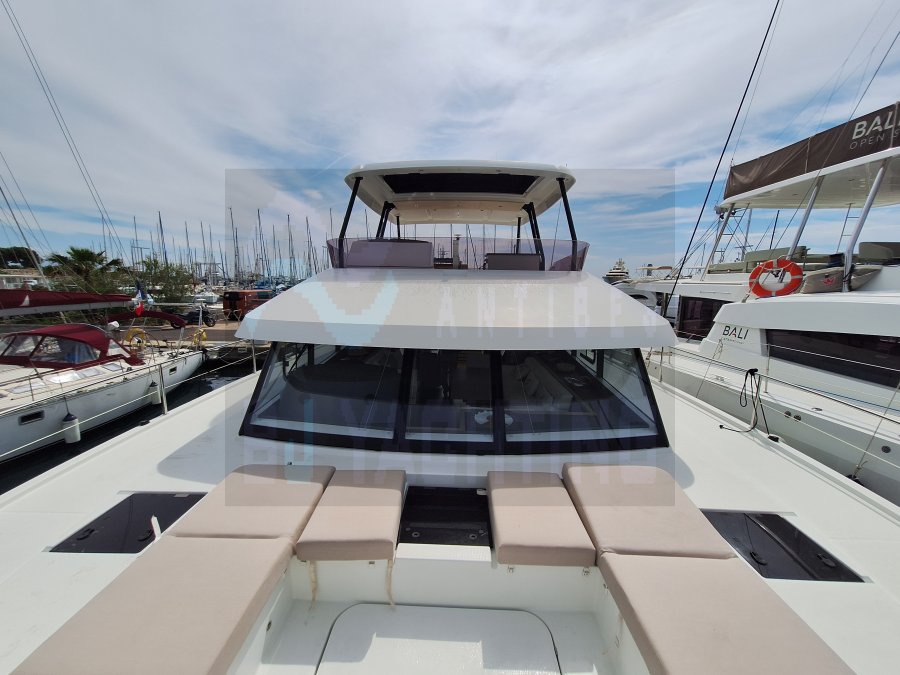 FOUNTAINE PAJOT MY 6 - 7