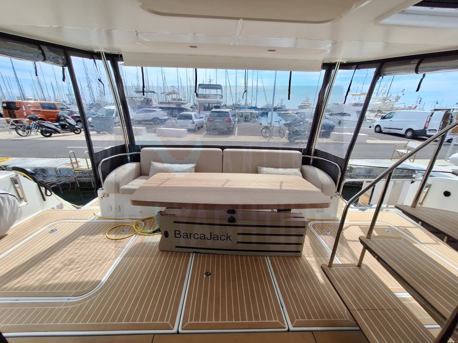 FOUNTAINE PAJOT MY 6 - 9