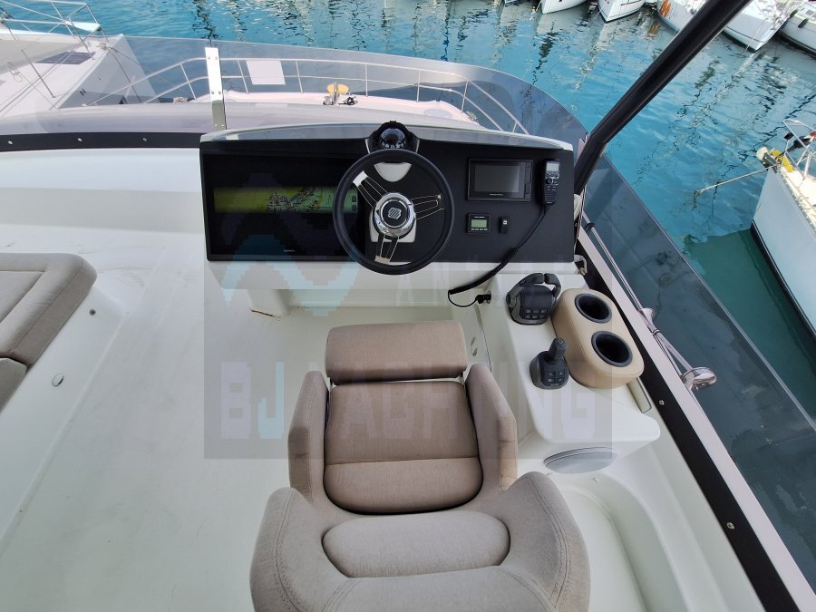 FOUNTAINE PAJOT MY 6 - 15