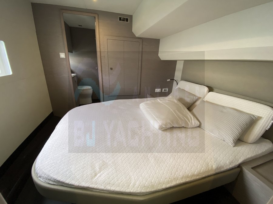 FOUNTAINE PAJOT MY 6 - 21