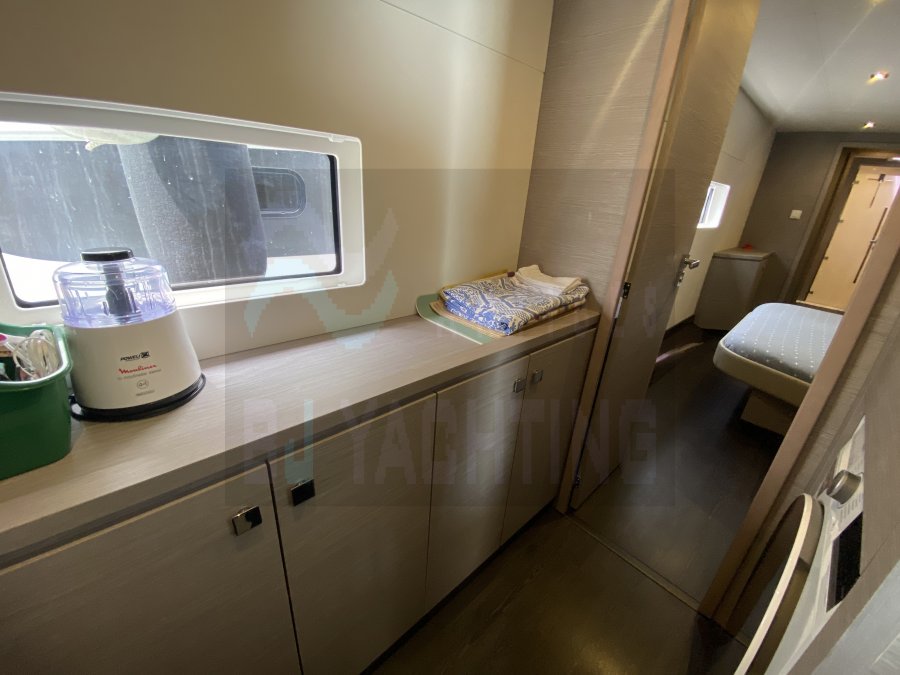 FOUNTAINE PAJOT MY 6 - 27