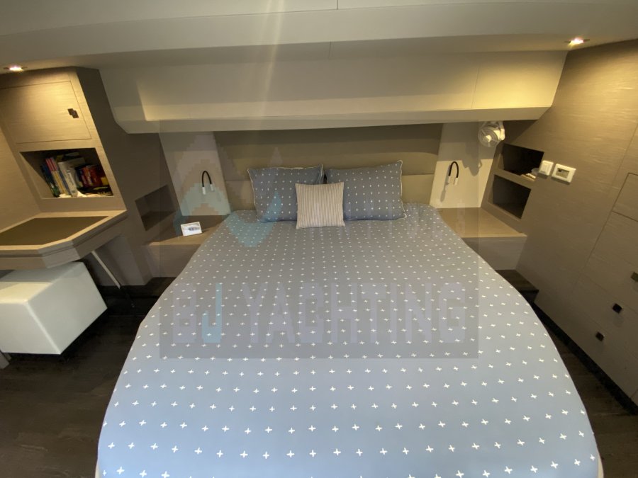 FOUNTAINE PAJOT MY 6 - 30