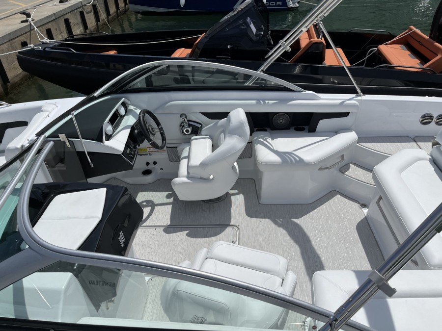 FOUR WINNS HD3 OB - 10