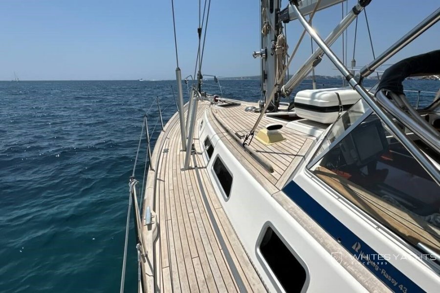 HALLBERG RASSY 43 - 9