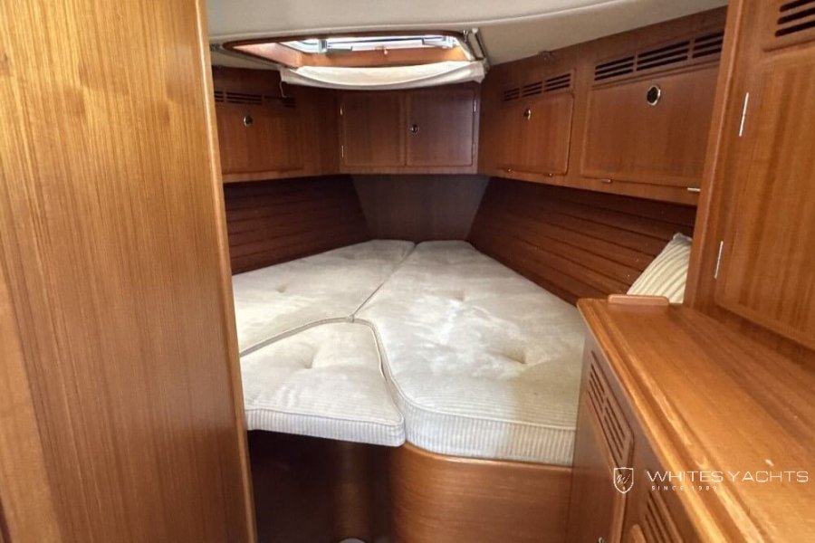 HALLBERG RASSY 43 - 31