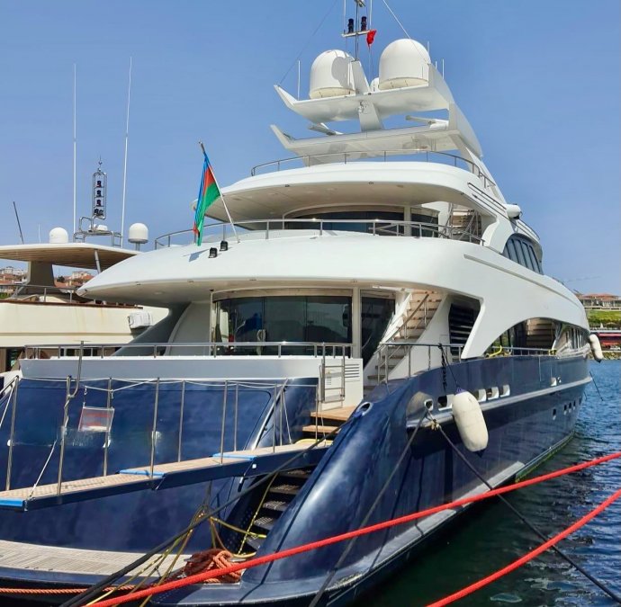 HEESEN 458 GT - 3