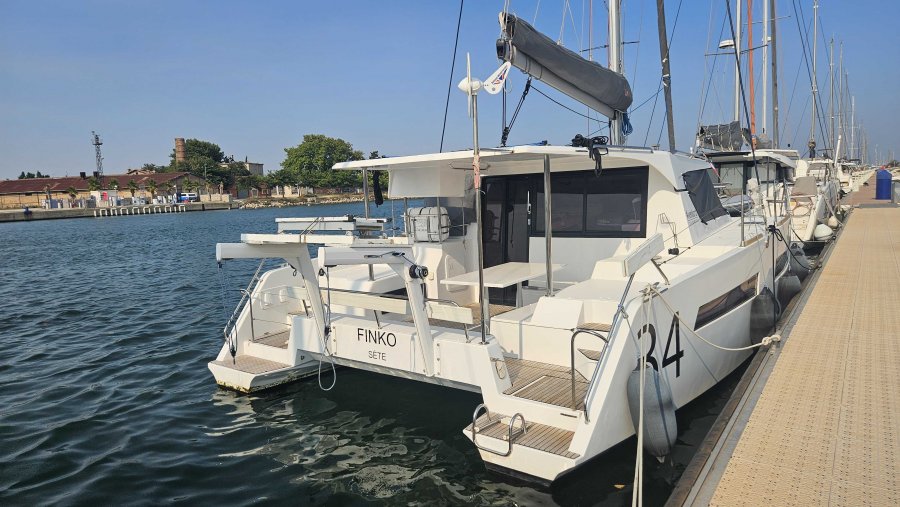 Indigo Yacht Aventura 34