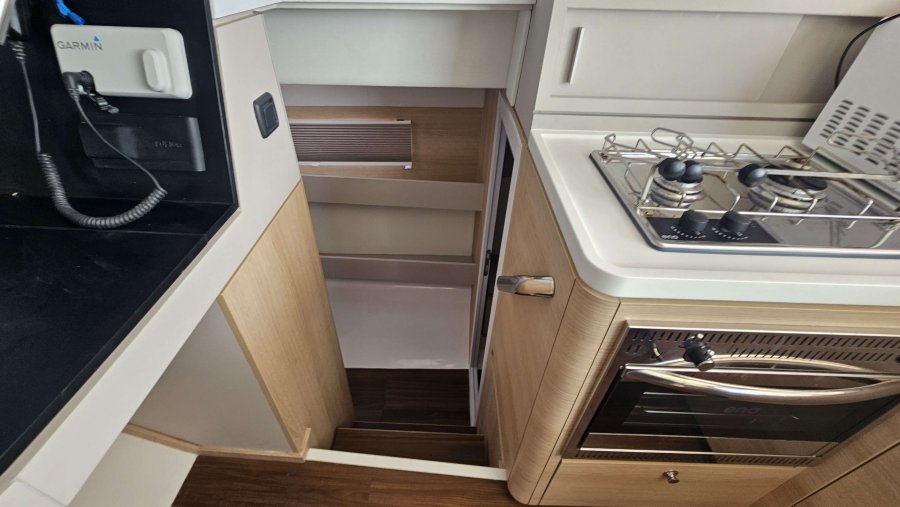 INDIGO YACHT AVENTURA 34 - 35