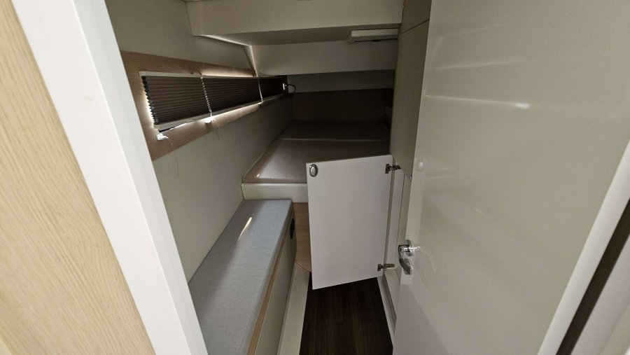 INDIGO YACHT AVENTURA 34 - 36