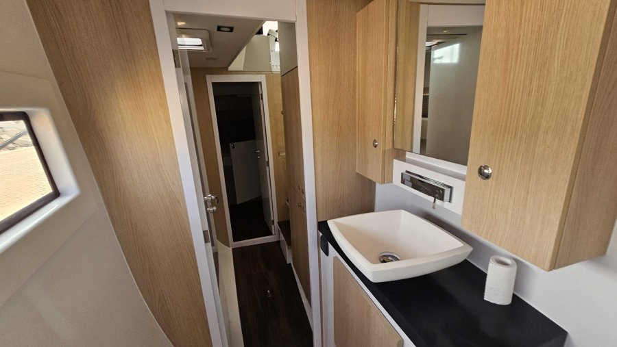 INDIGO YACHT AVENTURA 34 - 40