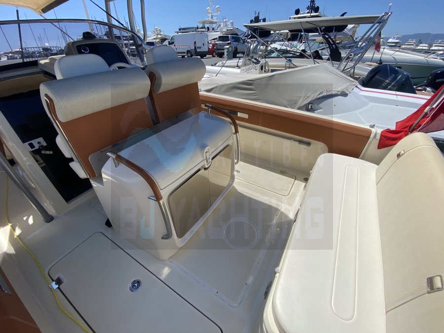 INVICTUS 270 FX - 6
