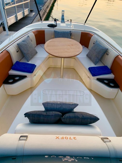 INVICTUS 270 FX - 13