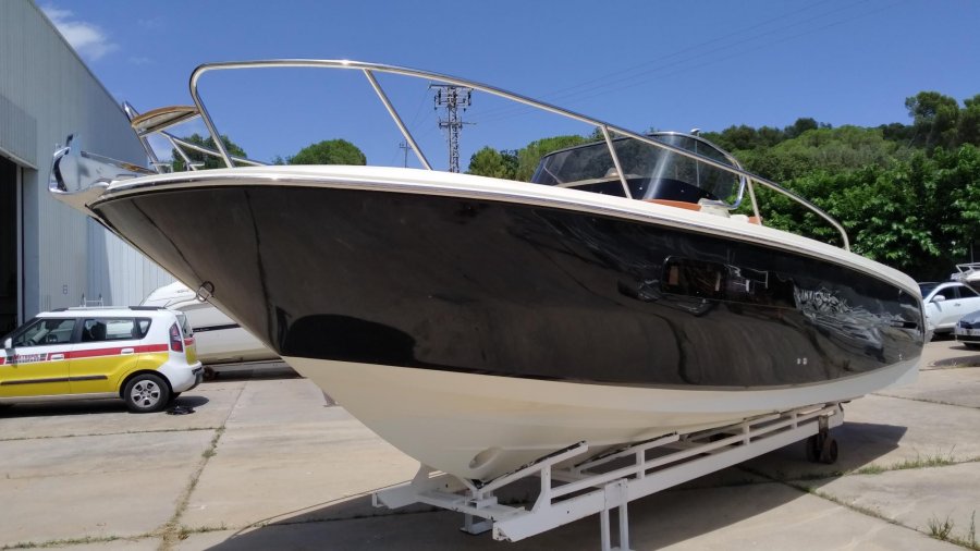 INVICTUS 280 CX - 4
