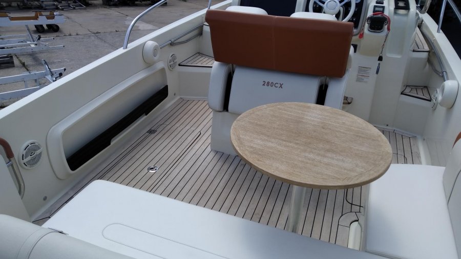 INVICTUS 280 CX - 12
