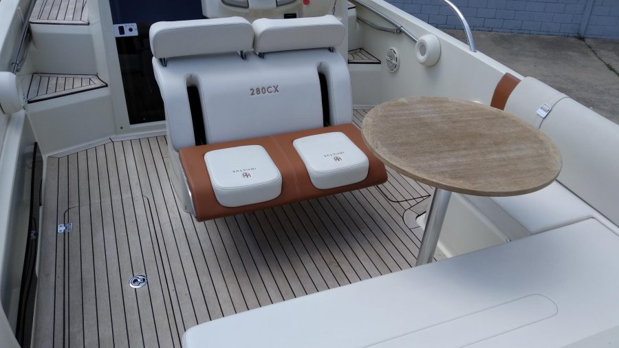 INVICTUS 280 CX - 13