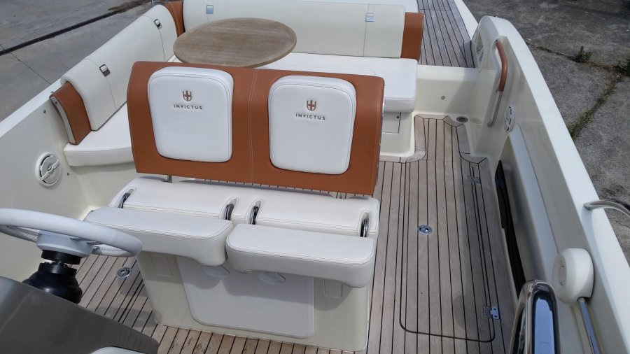 INVICTUS 280 CX - 17