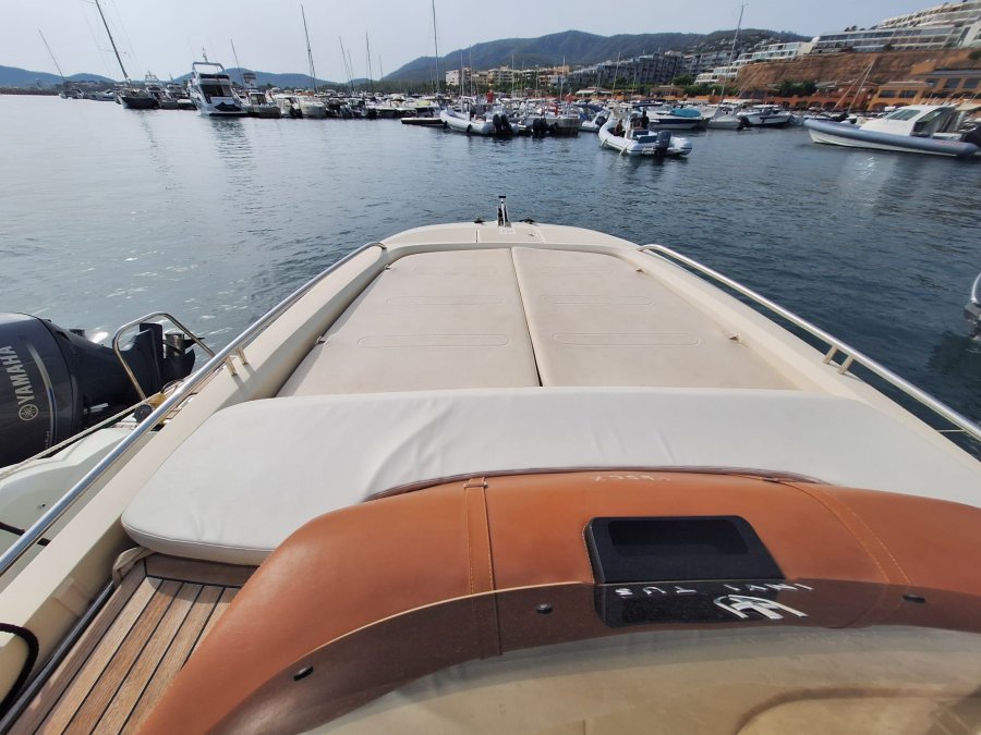 INVICTUS 280 CX - 4