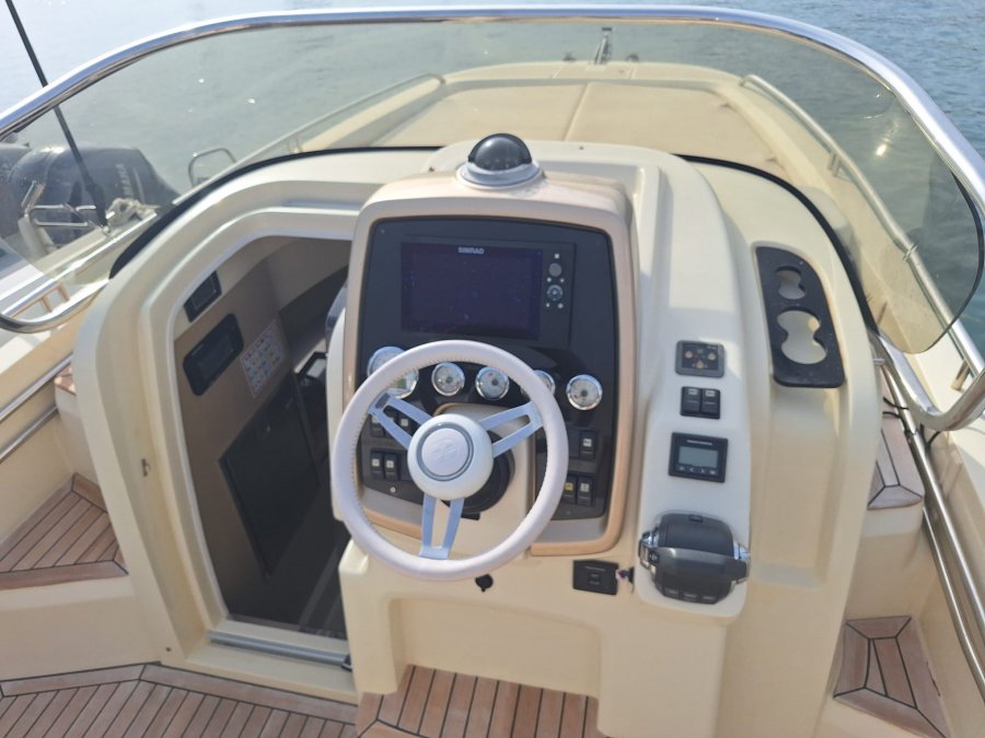 INVICTUS 280 CX - 10