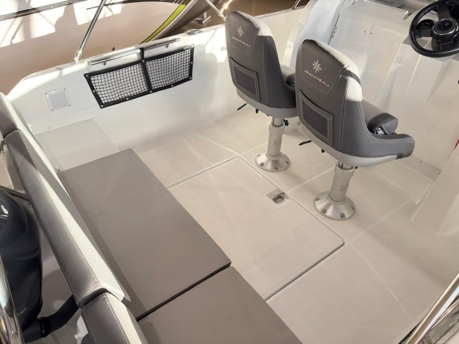 JEANNEAU CAP CAMARAT 5.5 CC - 8