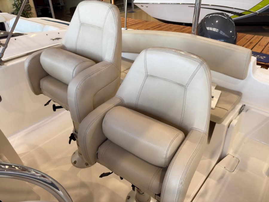 JEANNEAU CAP CAMARAT 635 STYLE - 9