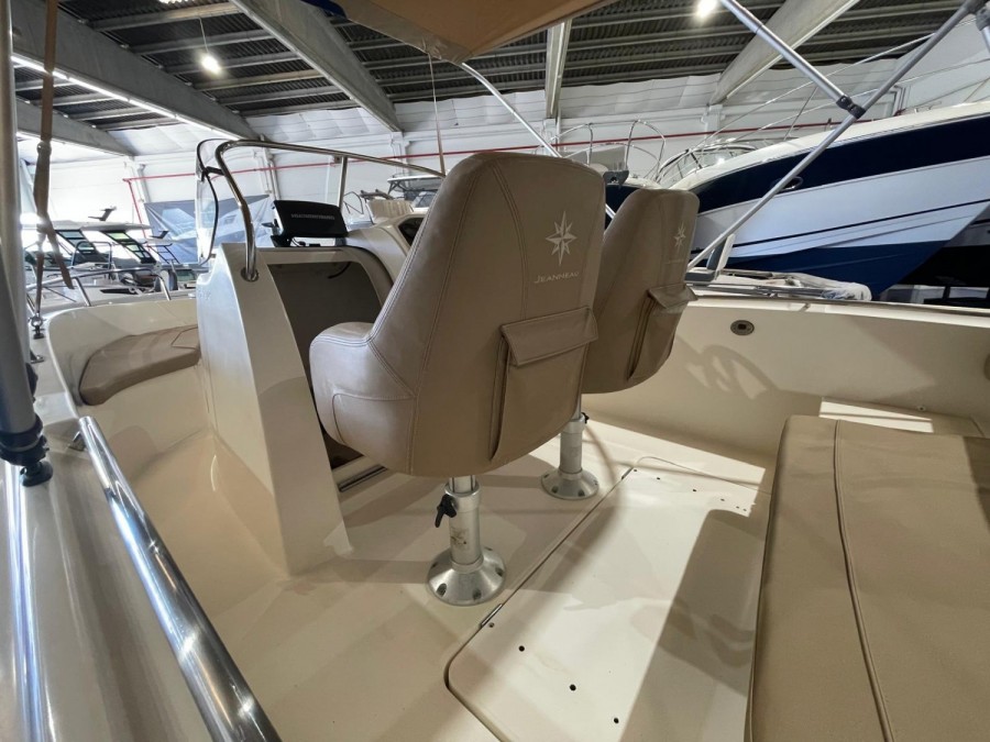 JEANNEAU CAP CAMARAT 6.5 CC - 6
