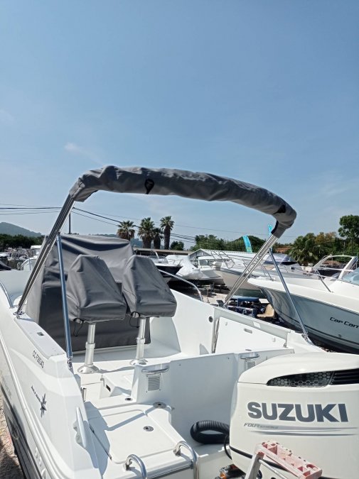 Jeanneau Cap Camarat 7.5 CC Serie 2
