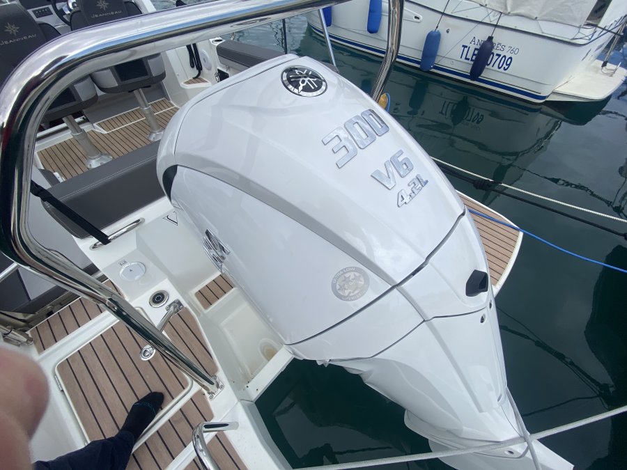 JEANNEAU CAP CAMARAT 7.5 WA - 4