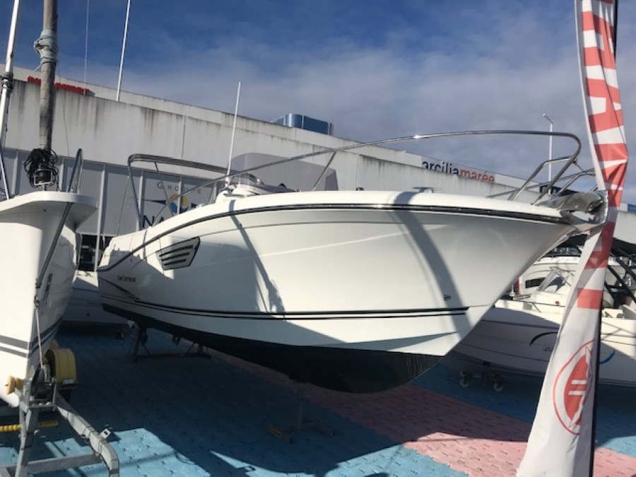 JEANNEAU CAP CAMARAT 8.5 CC - 5