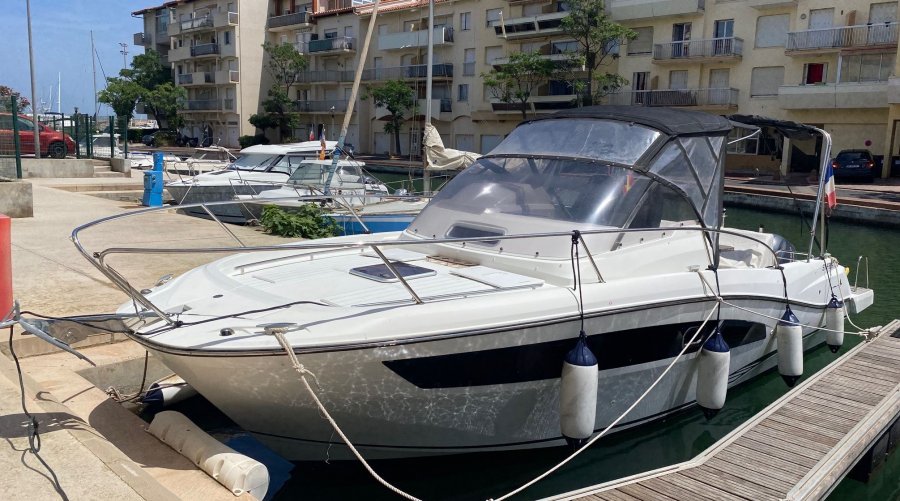 Jeanneau Cap Camarat 9.0 WA