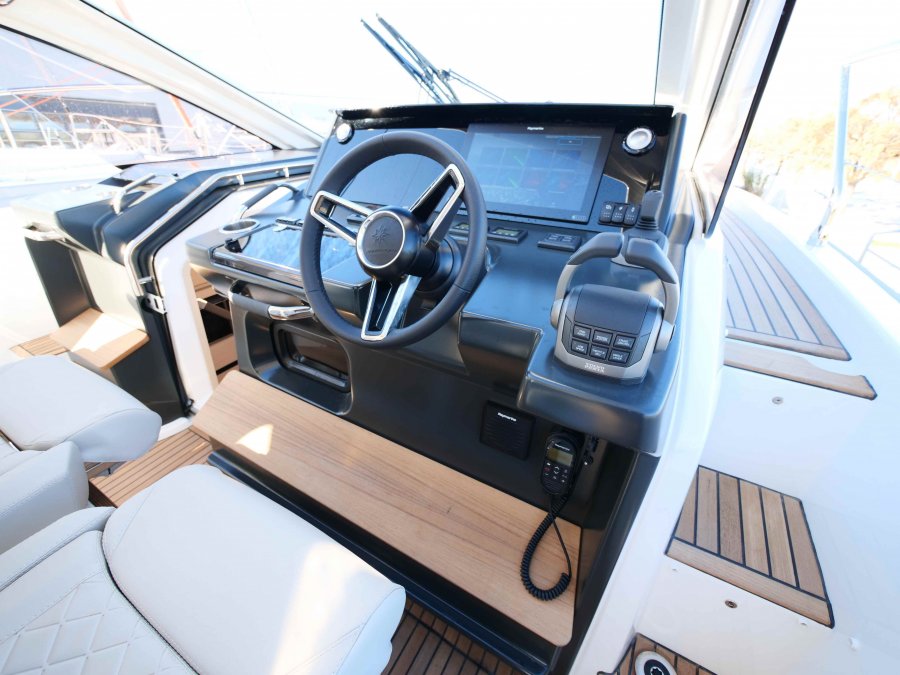 JEANNEAU DB 43 - 9