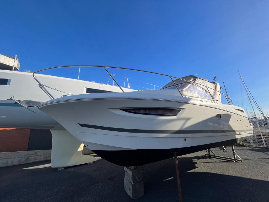Jeanneau Leader 8