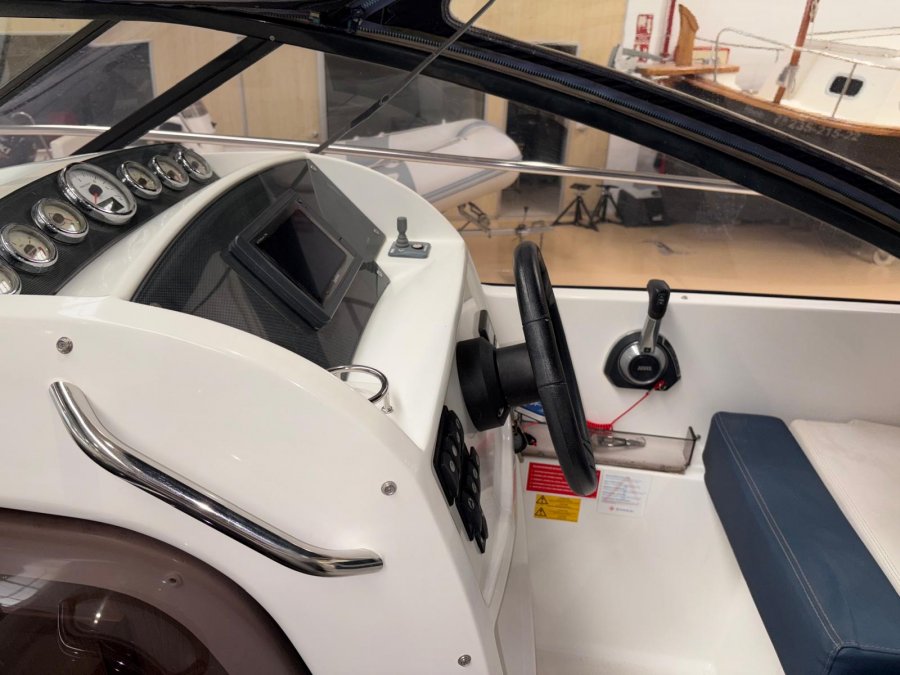 JEANNEAU LEADER 8 - 7