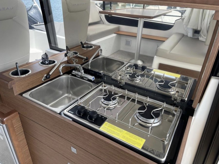 JEANNEAU MERRY FISHER 895 OFFSHORE - 9